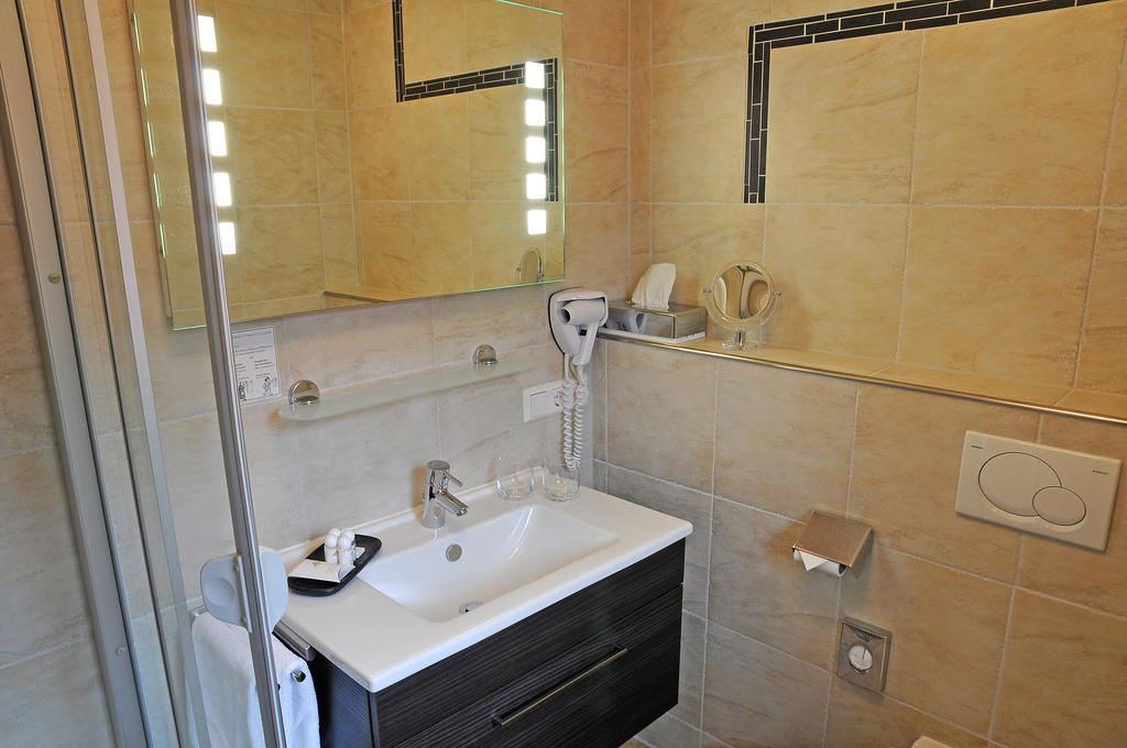Hotel Nothwang Sindringen ภายนอก รูปภาพ